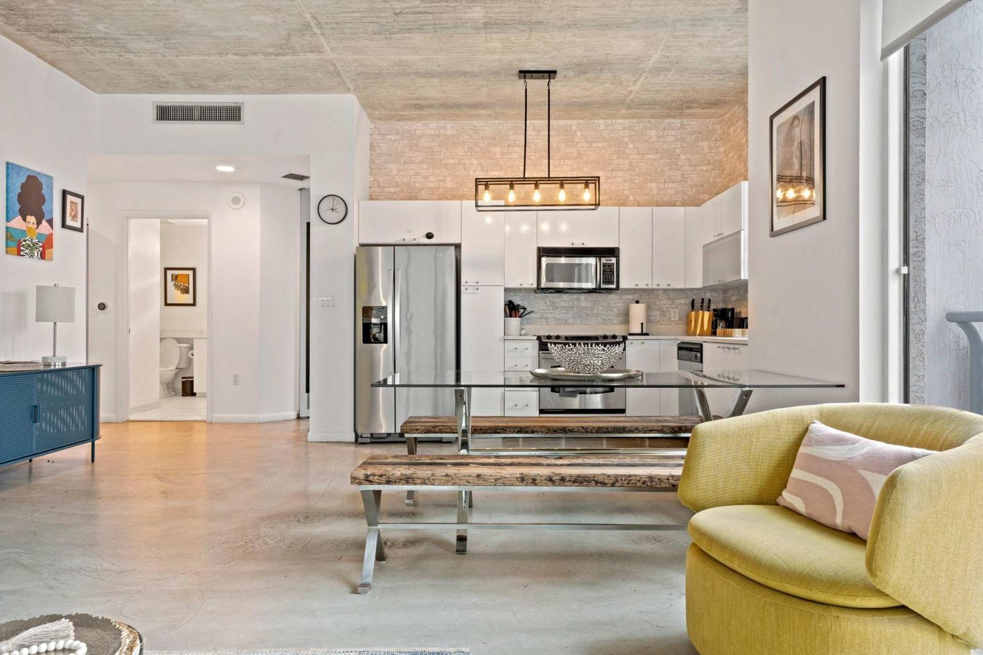 Loft - Downtown Bayfront Pool Gym & Parking Miami