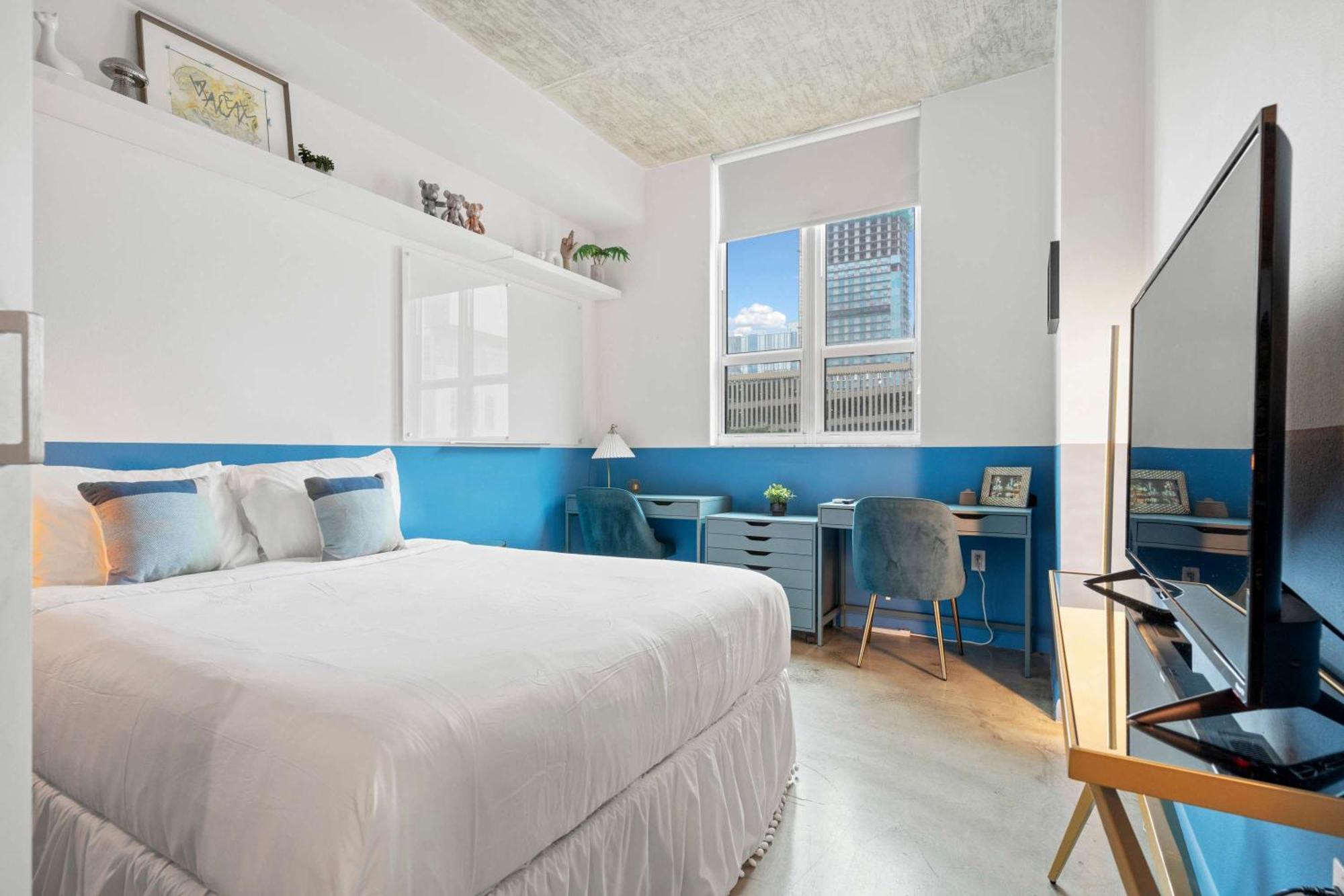 Loft - Downtown Bayfront Pool Gym & Parking Holiday home Miami